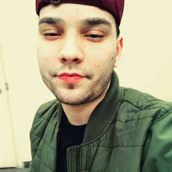 Meet your Posher, Norberto - Picture 1 of 1